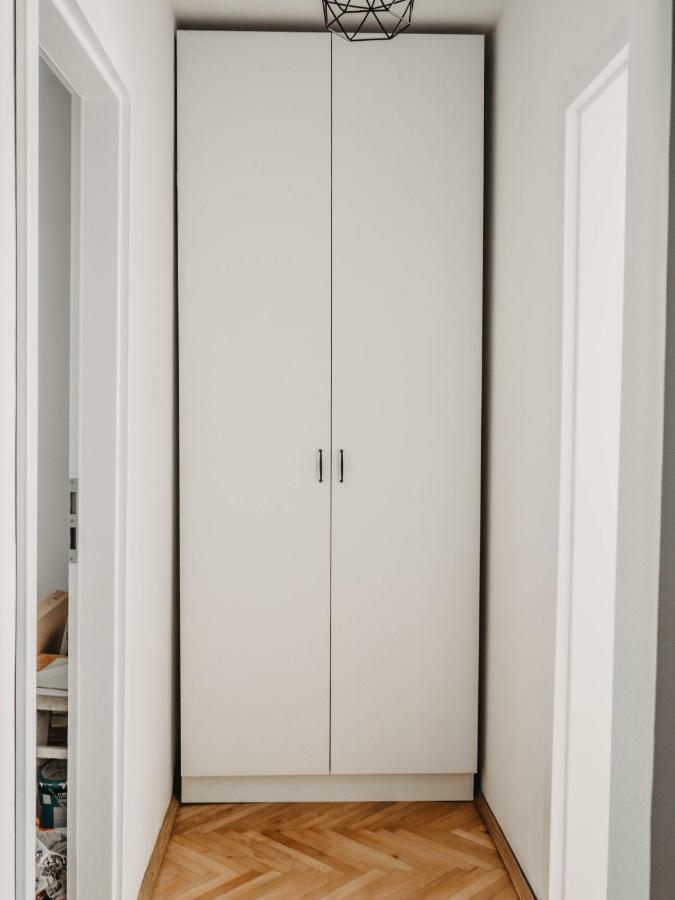 Business And Travel Central Apartment Тимишоара Екстериор снимка